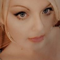 TylovesbeingBi