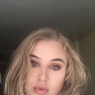 Chunkywhitegirl
