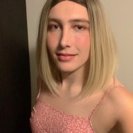 Sissy-sandra