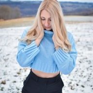 BlondeSkinnySlut