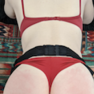 cara_onknees