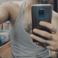 Sexting_tyrant