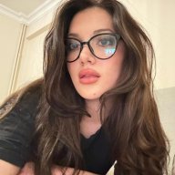 AGlamorousDoll