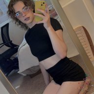 Femboywife28