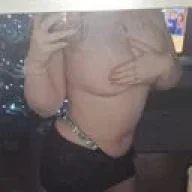 yourlittleslutt