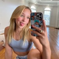 KinkyKittenKass