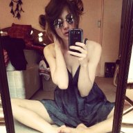 Chloe982
