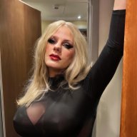 lovelylucycd