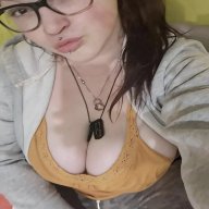 BustySophie95F