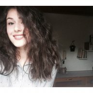 Laura_x