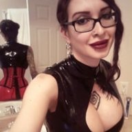 FemDomDau