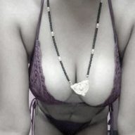 Rakhi3331