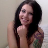 submissive_tatted_girl