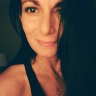 jules_yoga_mom