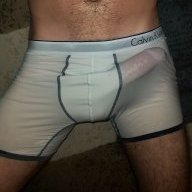 Hung18M4Mature
