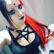 Gothic_Gal