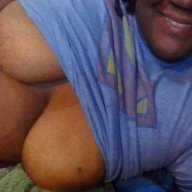 plump_blkgrl