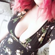 HornySlutSarah4RP