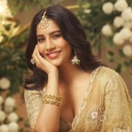 Nidhii